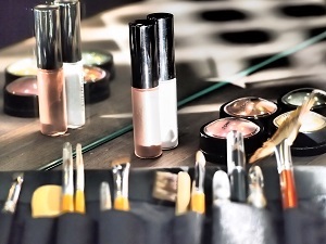 ヘアーサロンシュシュメイクメニュー